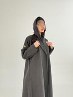 عباية يسرى بقماش جوخ شتوي رمادي غامق