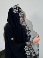 عباية يارا ا بقماش ملكي تل مطرز ذهبي