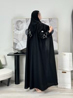 عباية سيما كريب الاناقة تطريز ورود مخمل - اسود