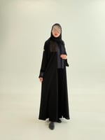 عباية ساميه بقماش كريب ملكي مع مخمل مطرز كحلي