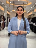 عباية بقصة بليزر بقماش كريب رموش سماوي