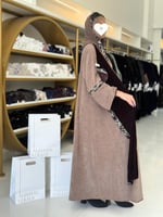 تشكيلة شتاء 2024 -عباية ياسمين بقماش مخمل بشال مطر...