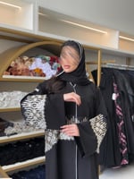 عباية لينا بقماش كريب الاناقة تدخيلات ترتر