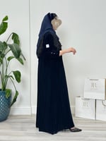 Winter collection ا عباية وعد بقماش مخمل كحلي