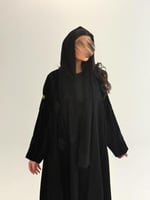 عباية سيم بقماش كريب الابداع تدخيلات مخمل بتطريز ه...