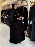 عباية ابريال بقماش مخمل كوري بتطريز يدوي