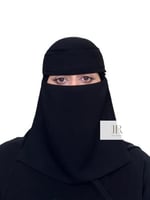 نقاب بقماش كوري وسط مايل ربطة عريضة