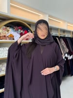 عباية زمرده بشت بقماش كريب احساس ناعم موف