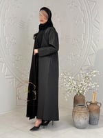 عباية ربى بقماش كريب الاناقة تدخيلات جاكار مخطط اس...