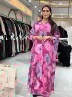 عباية طقم سفر بقماش كريب تركي٣