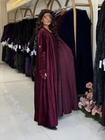 عباية فله بقماش مخمل استرتش كرمشه بالكم وفتحه اصبع...