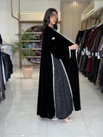 عباية سرور بقماش مخمل تدخيلات جاكار مزين بكلفه