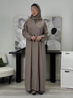 عباية سديم بليزر كريب الاناقة بيج