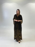 عباية الترف بقماش شيفون مخمل مبطن برسم زيتي