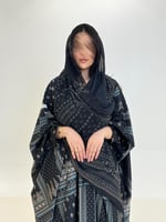 عباية لفته بقماش حرير بقصه بشت 1