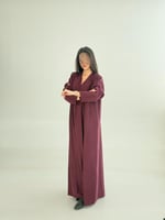 عباية زينب بقماش شامواه ببنسات عنابي