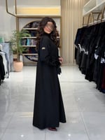 عباية وهج بقماش كريب باربي بكم مخمل شيفون