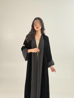 عباية ابريكا بقماش مخمل كوري دبل فيس مع شيفون منقط