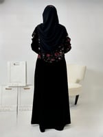 تشكيلة شتاء 2024 - عباية مياله مخمل تدخيلات مخمل م...