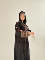 عباية ريلام بقماش مخمل تديخلات كريب الاناقة بتطريز...