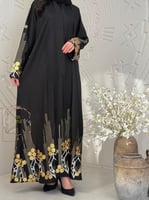 عباية صبا بقماش لنن بارد تطريز ترتر اسود