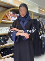 عباية لارا بقماش انترنت تطريز بالكم كحلي