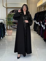 عباية غلا بقماش كريب الاناقه تدخيلات مخمل بتطريز و...