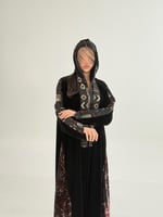 تشكيلة شتاء 2026 - عباية عذار بقماش مخمل كوري مع ت...