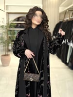 بليزر | عباية كاميلا بقماش مخمل مورد تدخيلات كريب