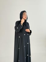 عباية سوار بليزر رسمي مزين بكسرات وشك بقماش كريب ر...