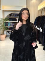 عباية هوازن بقماش مخمل كوري اسود طباعه رمادي ( الط...