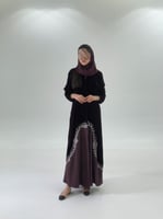 عباية الماس بقماش مخمل كوري بتطريز ورود عنابي (فتح...