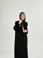 بليزر اسماء بقماش مخمل مبطن مزين بصدف اسود