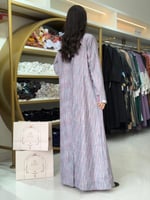 عباية عهد بقصة بليزر بقماش لنن مقلم زهري