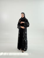 عباية سكون بقماش مخمل كوري تدخيلات شيفون رمادي