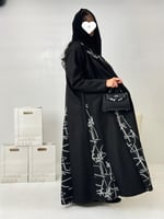 تشكيلة شتاء 2024 - عباية فيتوريا جوخ اسود تطريز اب...