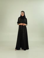 عباية غاليه بقماش انترنت كم استرتش تطريز ورد اسود...