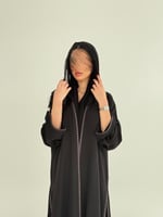 عباية نيلاء بقماش انترنت بتطريز مع كسرات جوانب رما...