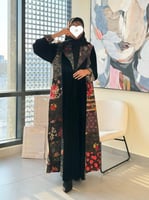 تشكيلة شتاء 2024 - عباية نظيره بليزر مخمل تدخيلات...