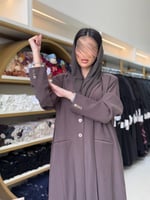 عباية مارينا بليزر بقماش حرير مغسول كوري بني