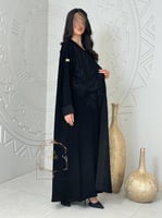 عباية كريستينا بقماش كريب الابداع بشك