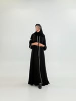 عباية سلطانه بقماش انترنت كويتي بتطريز ناعم كم ضيق...