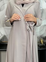 عباية لامينا ا كريب إحساس مزين بكسرات وربطه بيج فا...