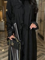 عباية ديم حرير كوري بشرائط انيقة بصمه زيتي