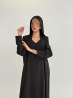 عباية نياره بقماش كريب باربي اسود