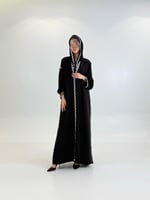 عباية امثال بقماش انترنت بتطريز ابيض متعرج