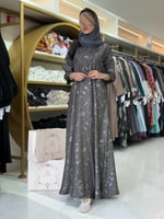 عباية غروب بقماش كريب اليخت رمادي