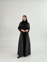 عباية ربى بقماش كريب الاناقة تدخيلات جاكار مخطط كح...