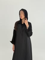 طقم الاناقة لوسي بقماش لنن ناعم مزين بكسرات اسود