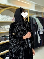 تشكيلة شتاء 2025 - عباية شوق فراشه مخمل كوري بشك ي...